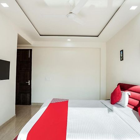 Oyo 65118 Hotel Vatika Gurgaon Exterior foto
